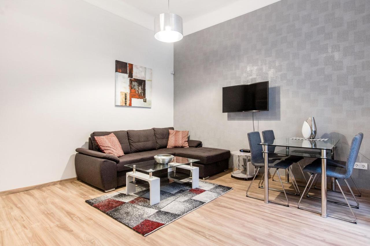 Quiet Nest In The Bustling Centre Of Budapest Exterior photo